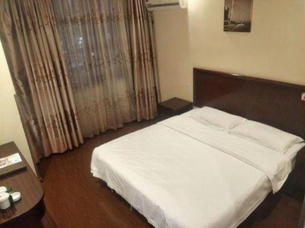 Greentree Inn Suzhou Wujiang Zhenze Town Zhennan Road Express Hotel Exterior photo